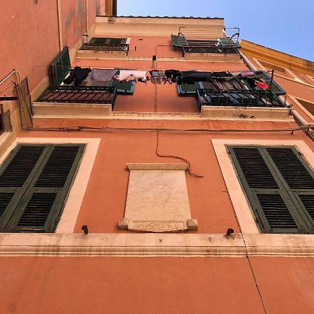 Apartamento The House Of The Poet Civitavecchia Exterior foto