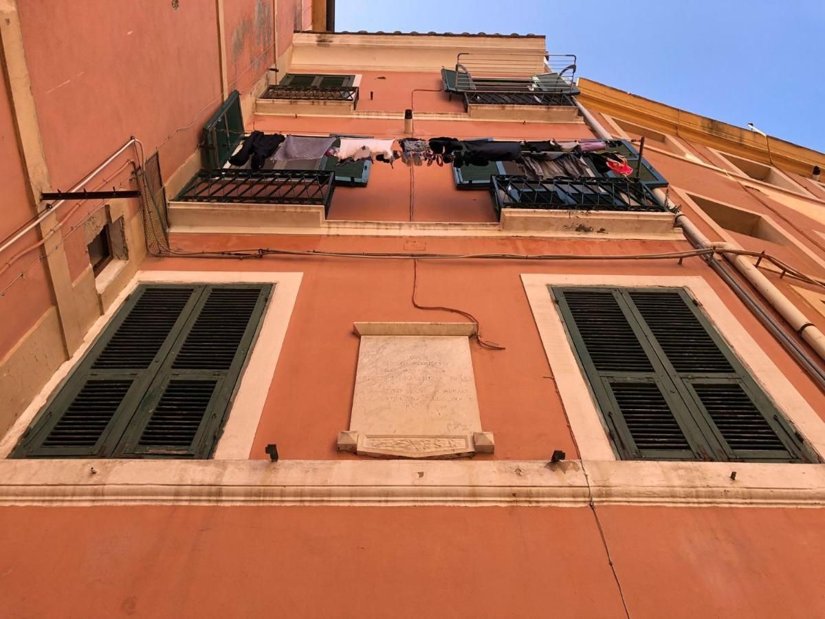 Apartamento The House Of The Poet Civitavecchia Exterior foto