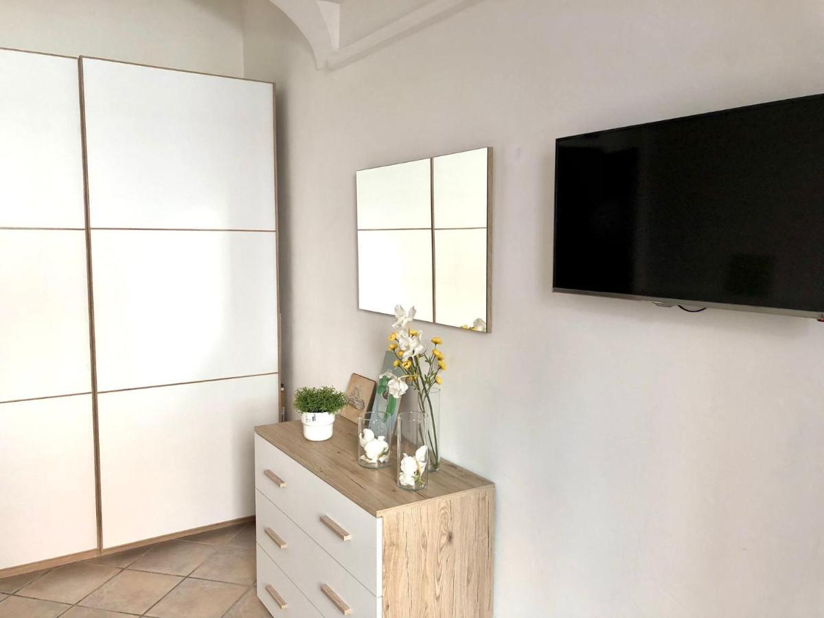 Apartamento The House Of The Poet Civitavecchia Exterior foto